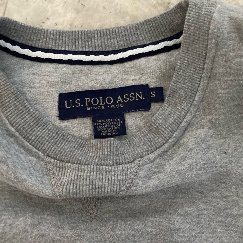 Sweatshirt Bundle - Picture 6 of 6